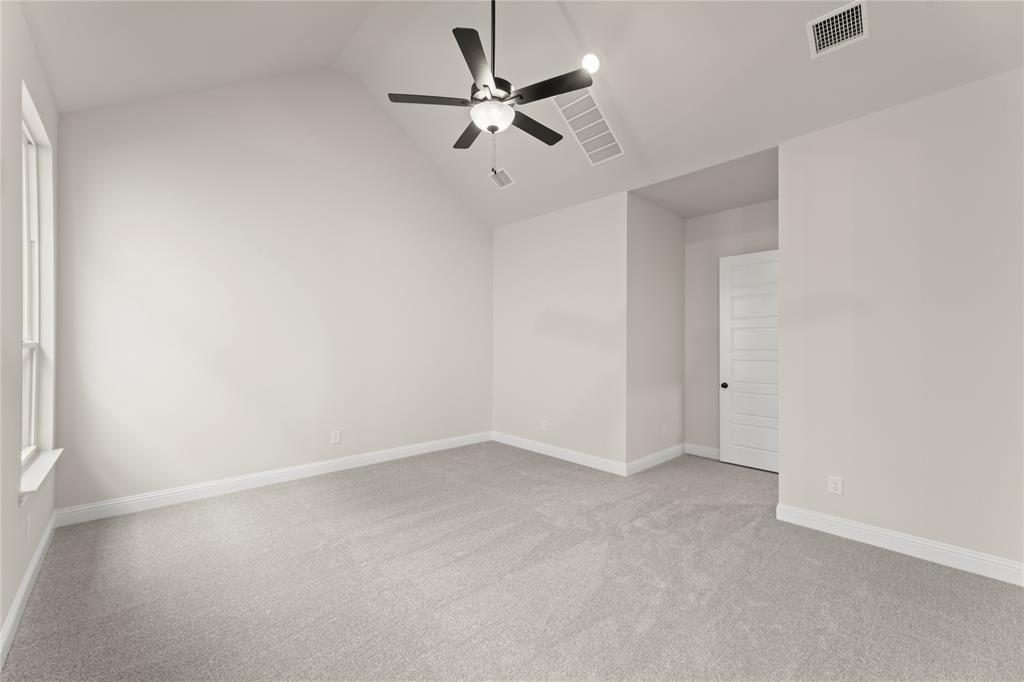 9813 Dahlia Boulevard Property Photo 29