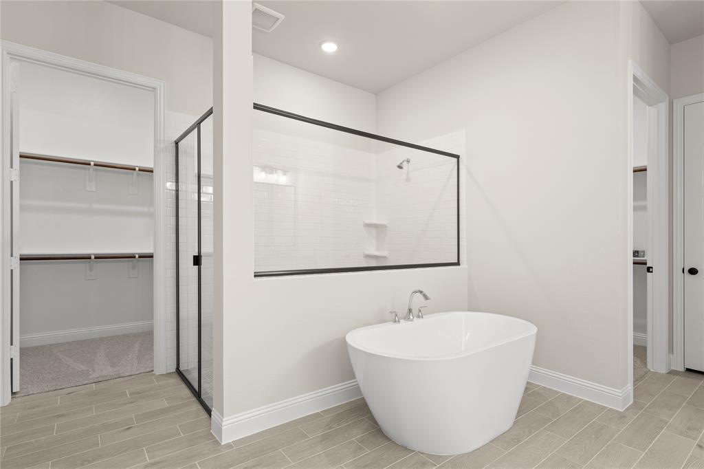9813 Dahlia Boulevard Property Photo 31