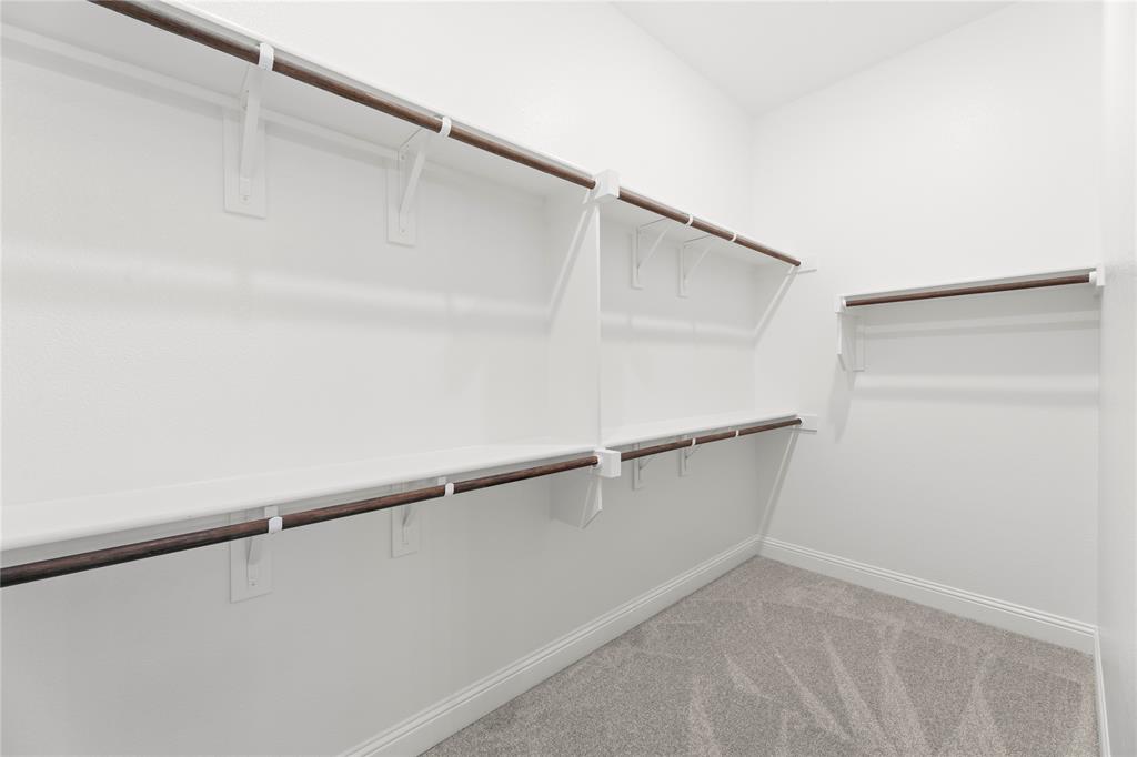9813 Dahlia Boulevard Property Photo 35