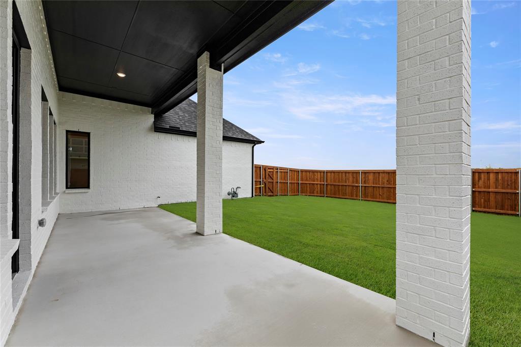 9813 Dahlia Boulevard Property Photo 37
