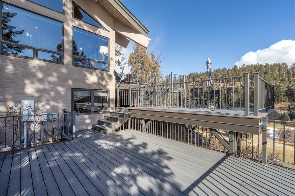 163 Peregrine Street Property Photo 32