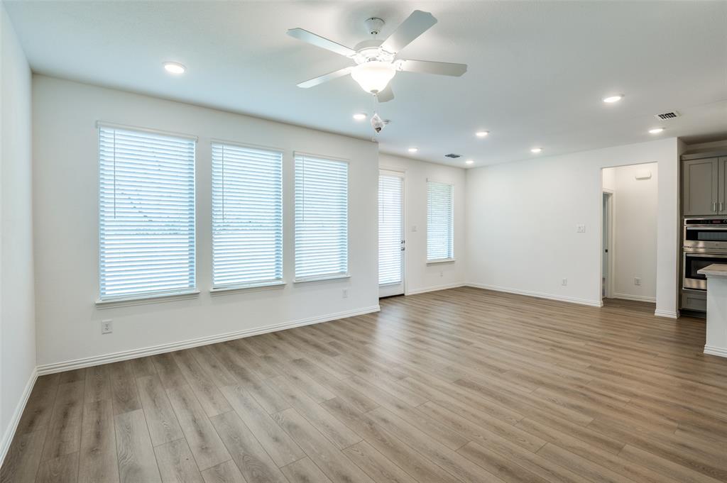 2205 Meadowlark Lane Property Photo 11