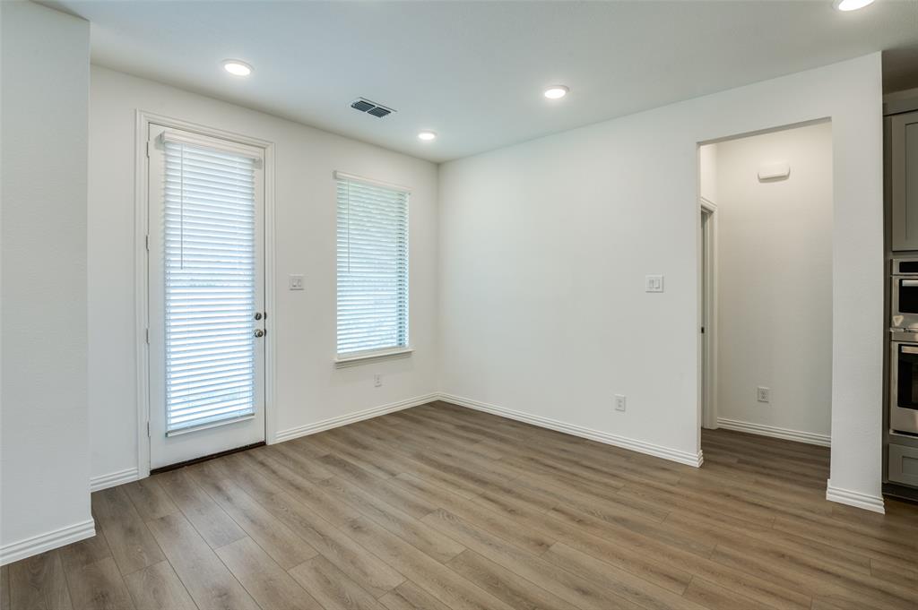 2205 Meadowlark Lane Property Photo 12