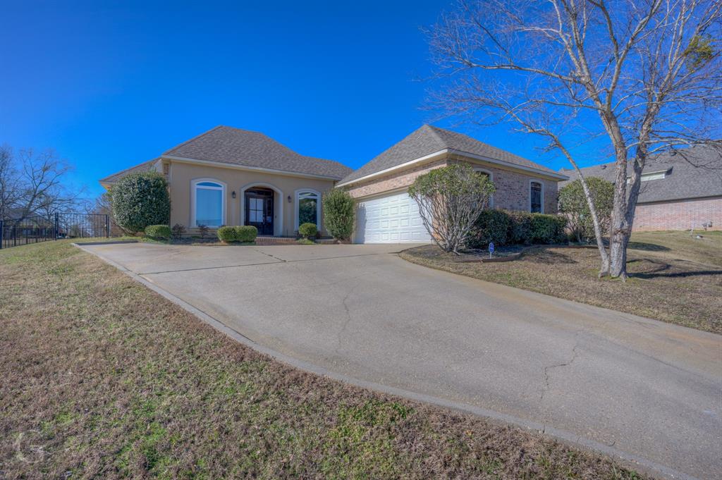 55 Fairway Circle Property Photo 1