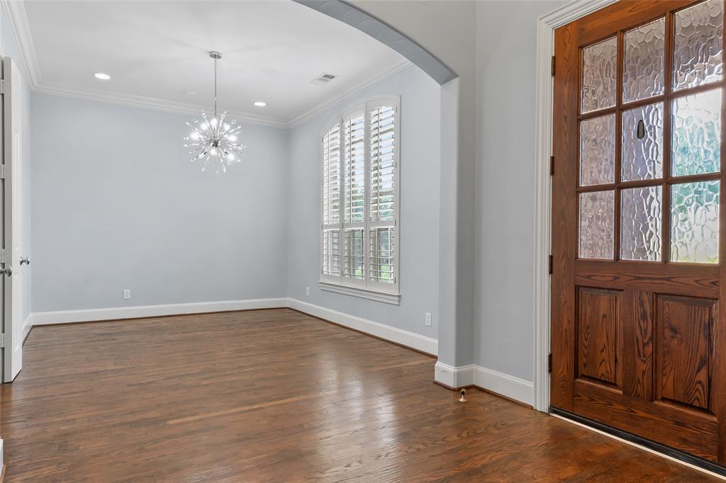 10918 Alta Vista Drive Property Photo 6