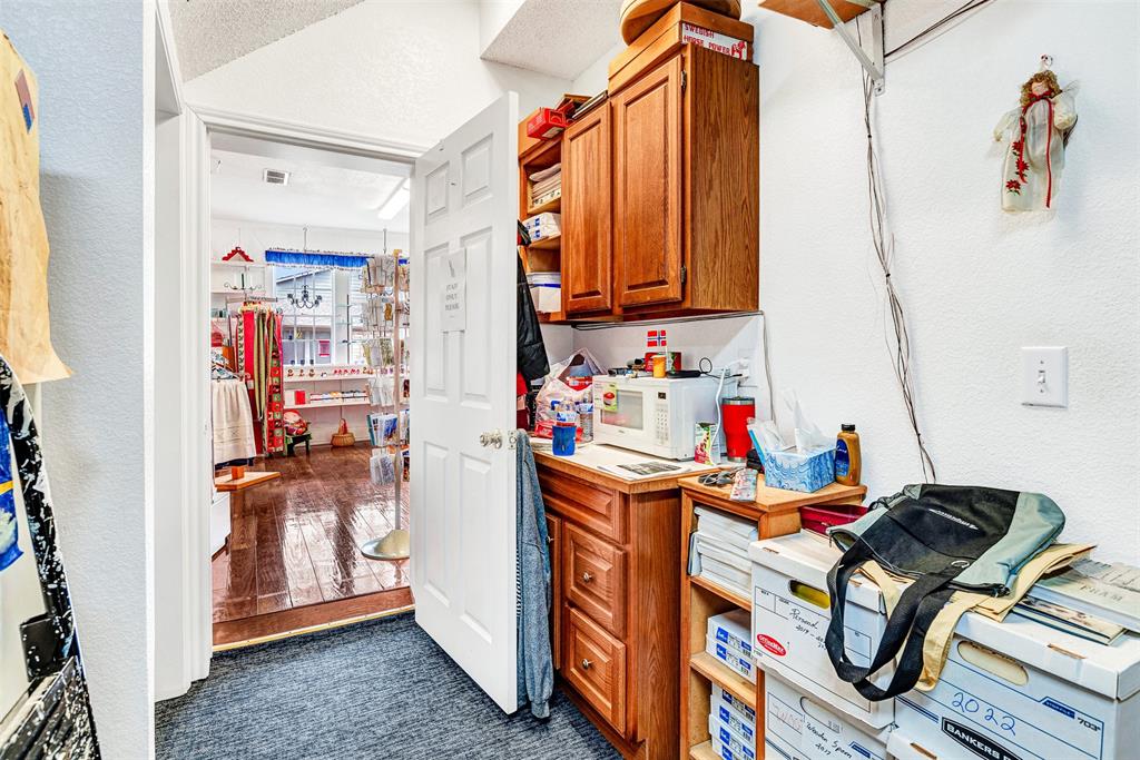 1617 K Avenue Property Photo 19