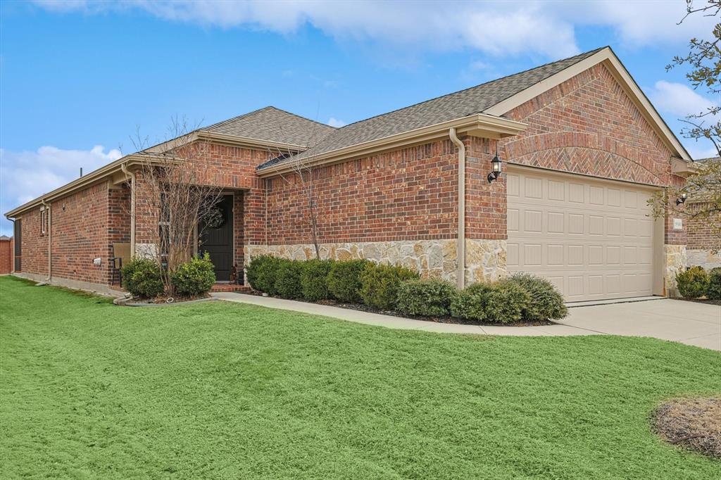 8900 Oyster Landing Property Photo 1