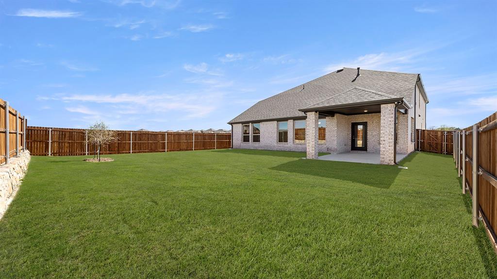 747 Embrace Property Photo 34
