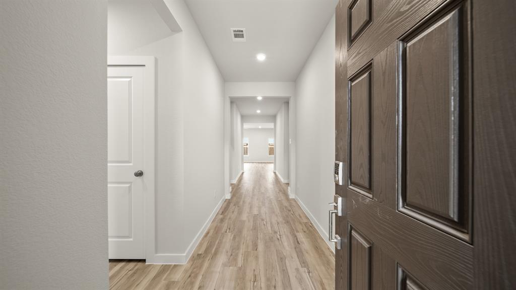740 Vineyard Way Property Photo 3