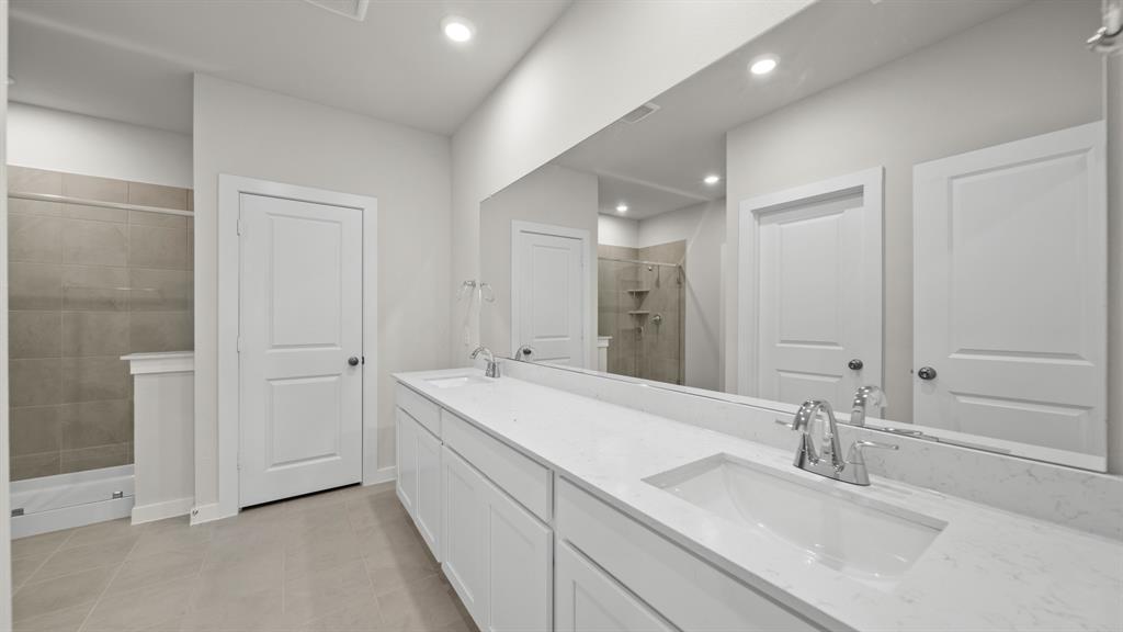 740 Vineyard Way Property Photo 11