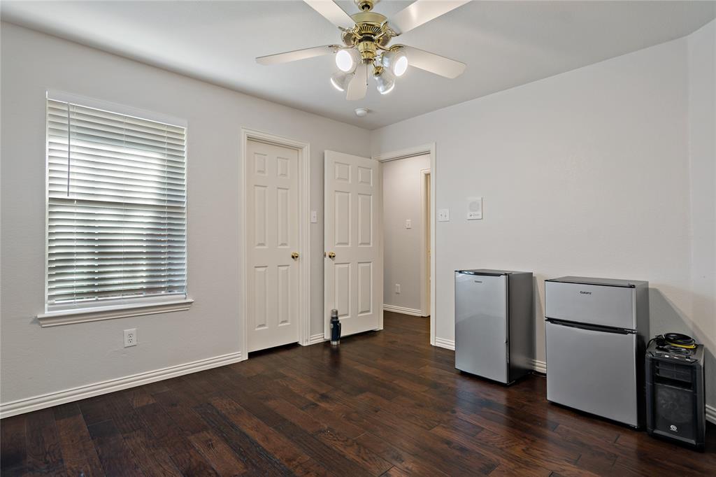 913 Royal Oaks Drive Property Photo 27
