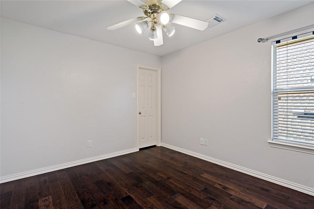 913 Royal Oaks Drive Property Photo 30