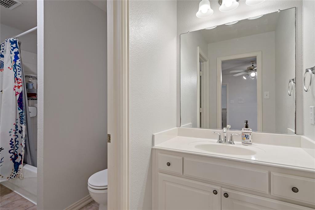 913 Royal Oaks Drive Property Photo 34