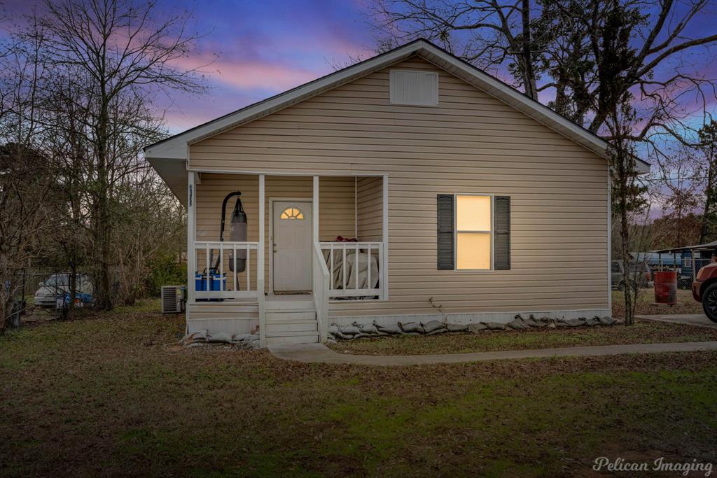 2102 N Park Avenue Property Photo
