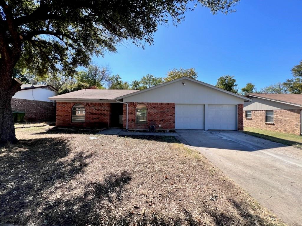 6016 Hillcrest Drive Property Photo