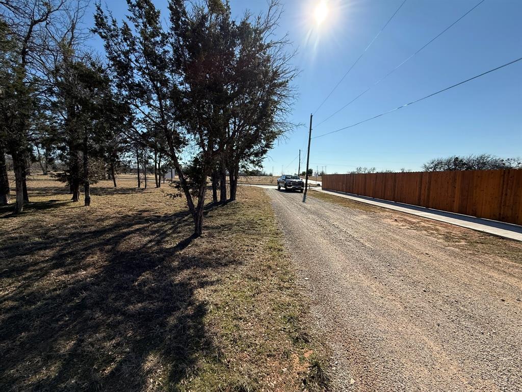 911 Pine Tree Court Property Photo 7