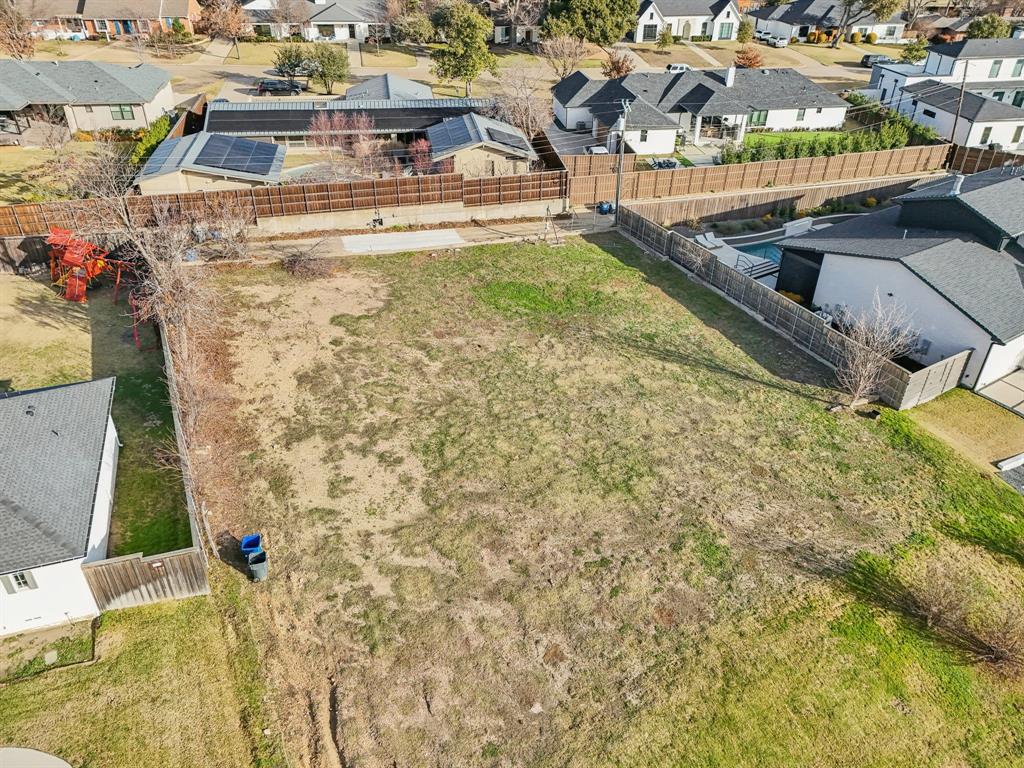 7127 Royal Lane Property Photo