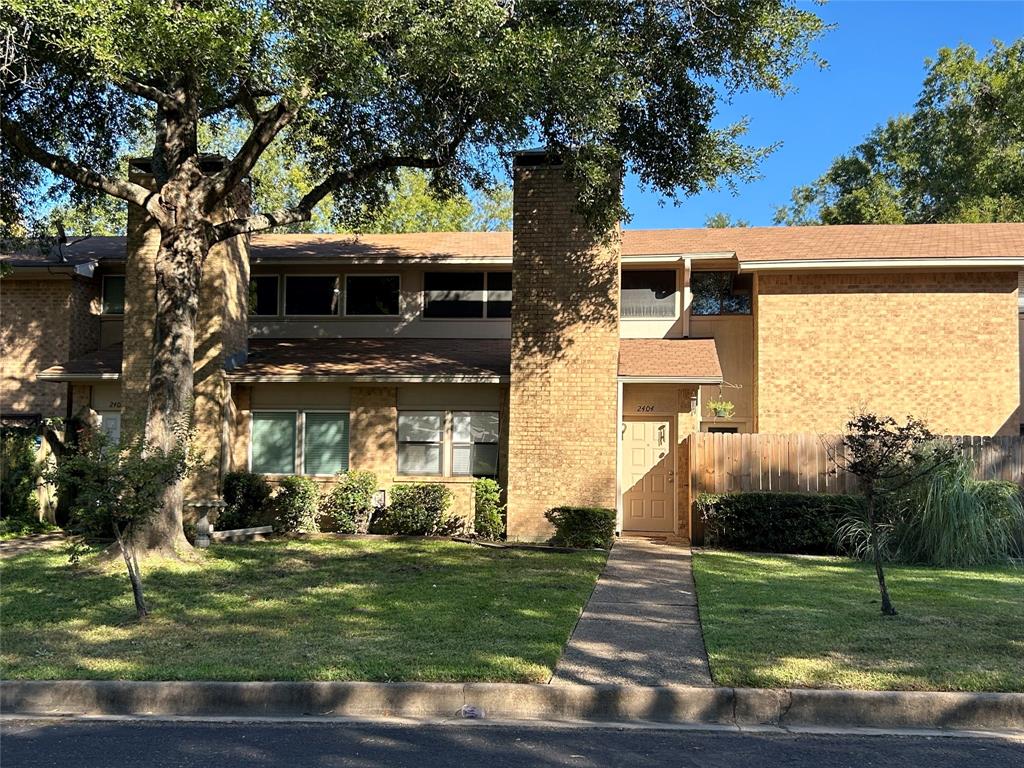 2404 Villa Court Property Photo