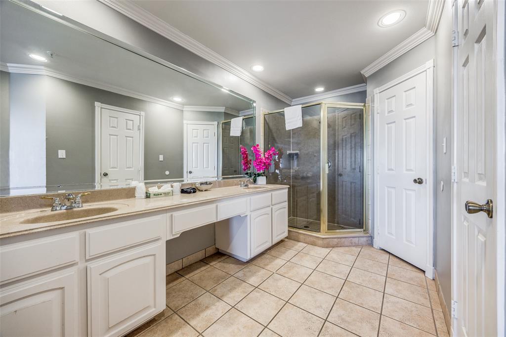 290 Tanglewood Circle 5433/34 Property Photo 8
