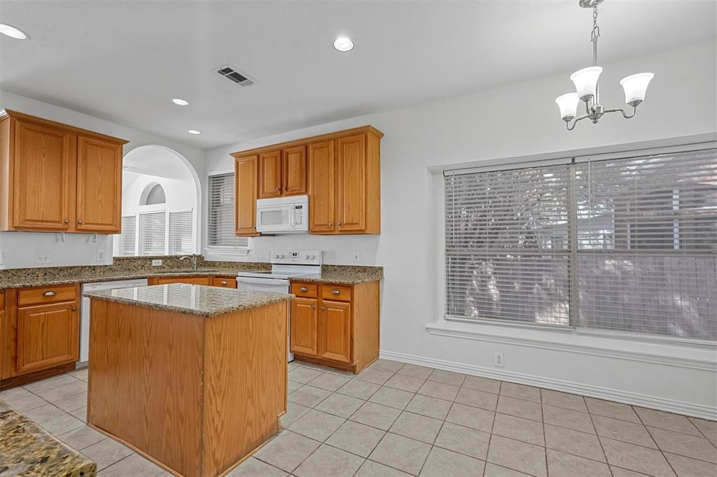 2944 Newport Drive Property Photo 12