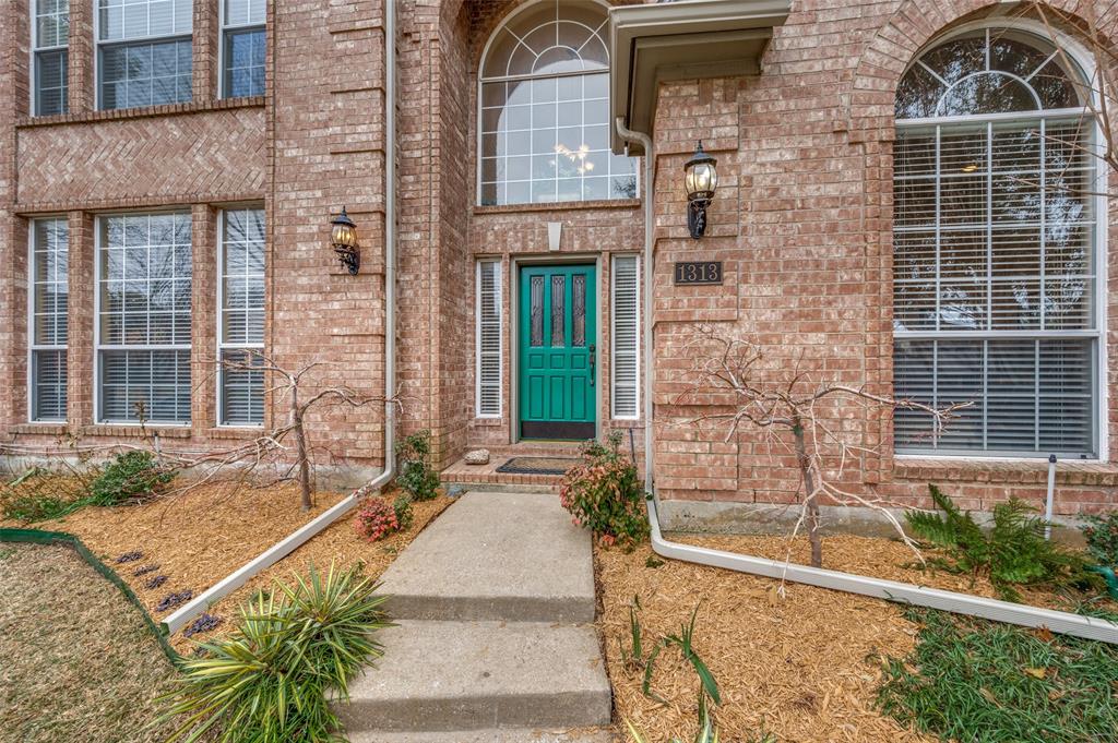 1313 Edgewood Court Property Photo