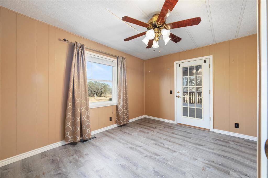 13601 Highway 377 Property Photo 22