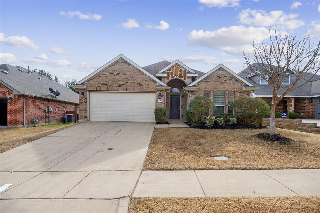 809 Max Drive Property Photo 1