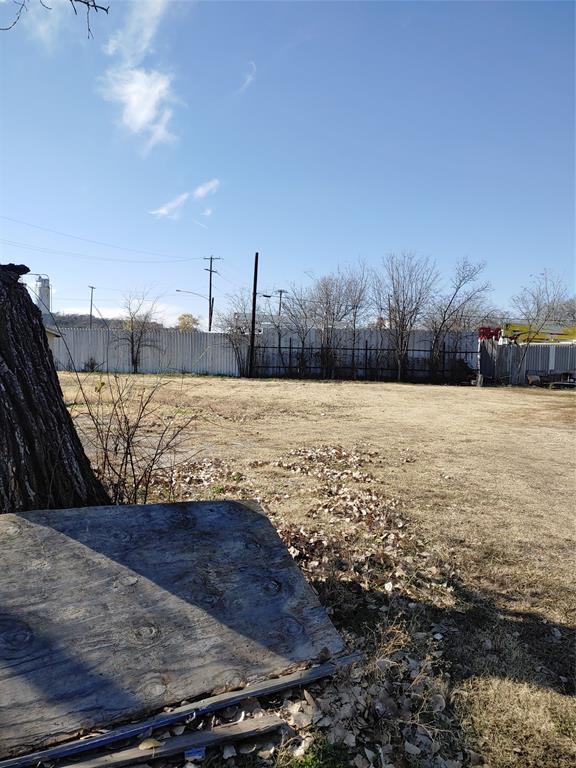 2723 Meyersville Property Photo 3