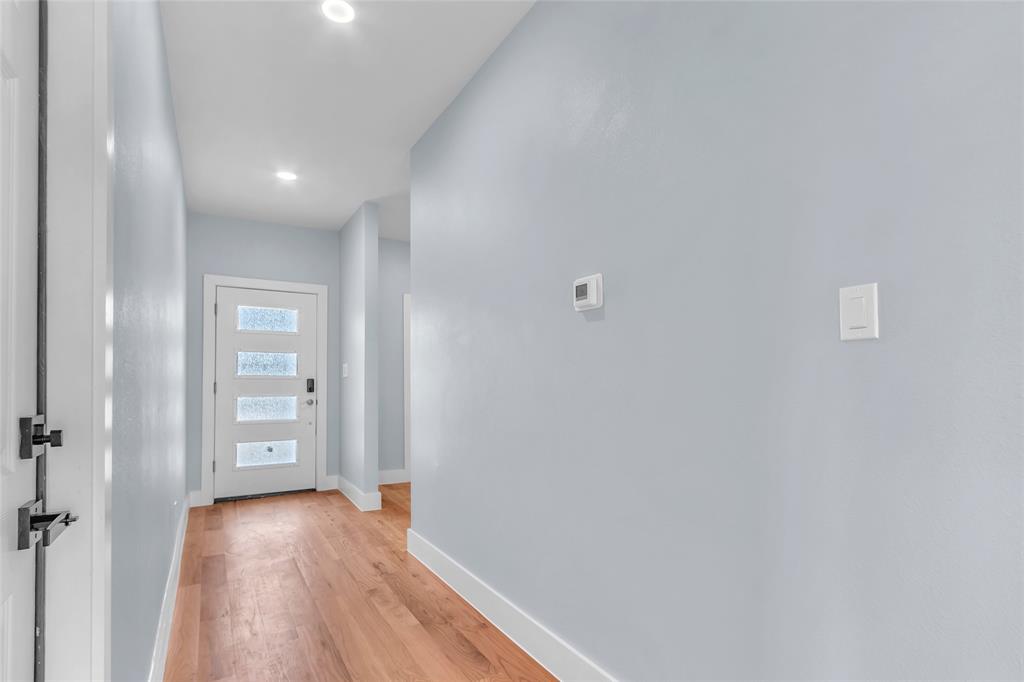 108 Oakdale Road Property Photo 4