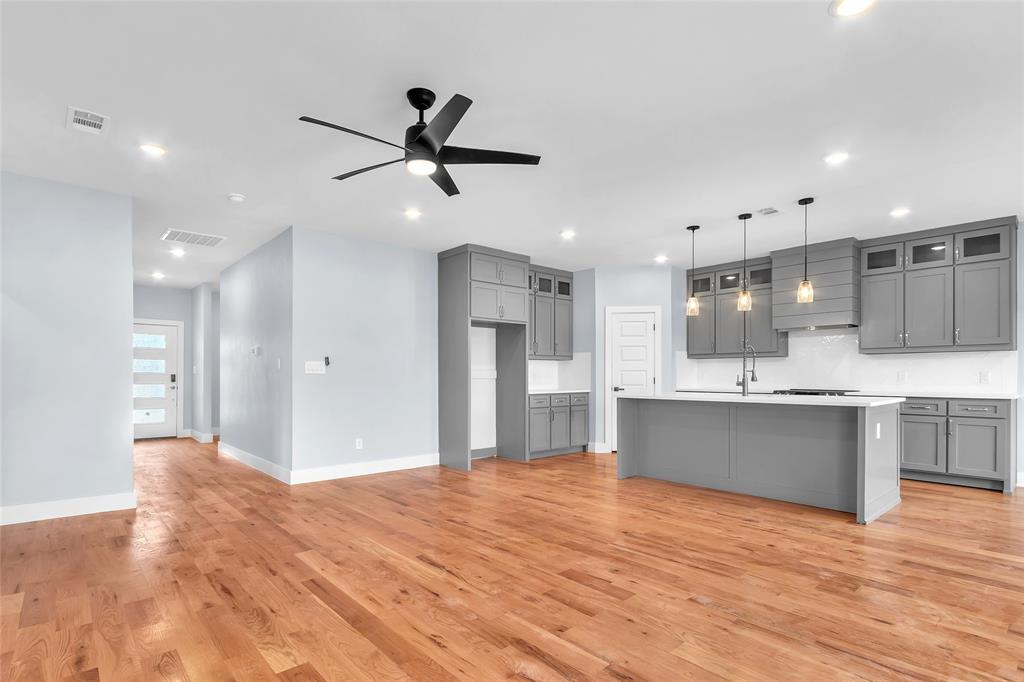 108 Oakdale Road Property Photo 6