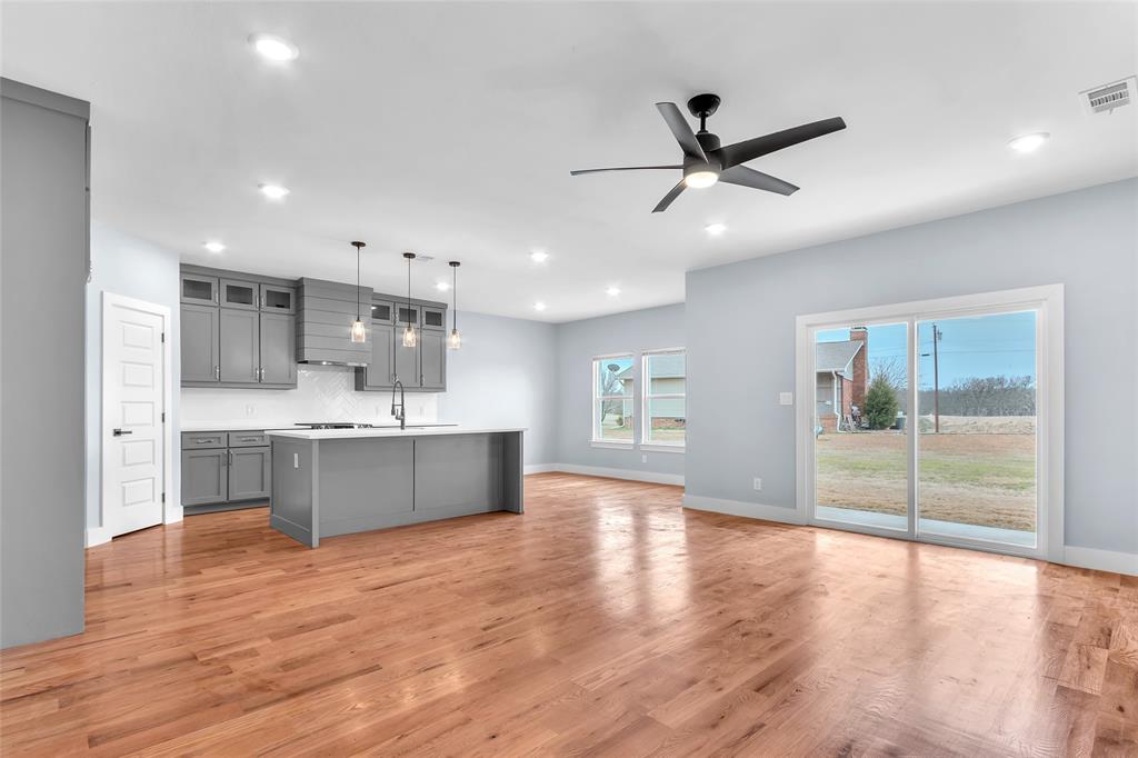 108 Oakdale Road Property Photo 13