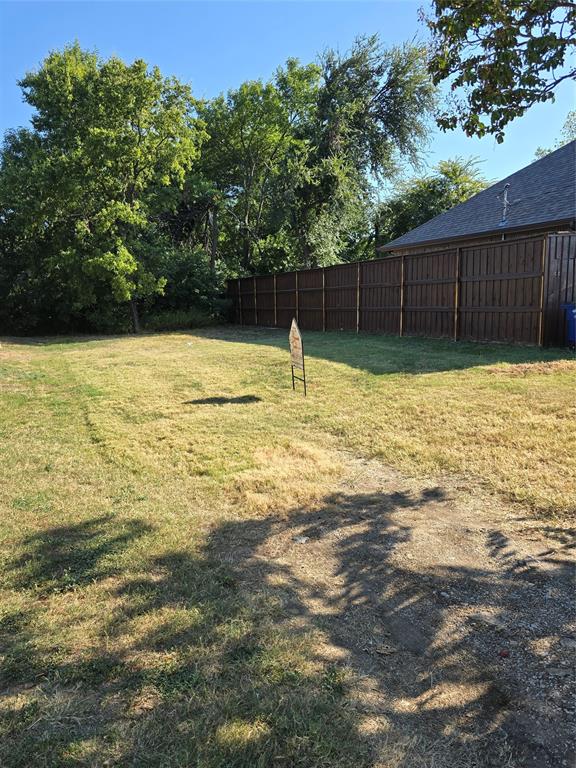 2732 Meyersville Property Photo 1