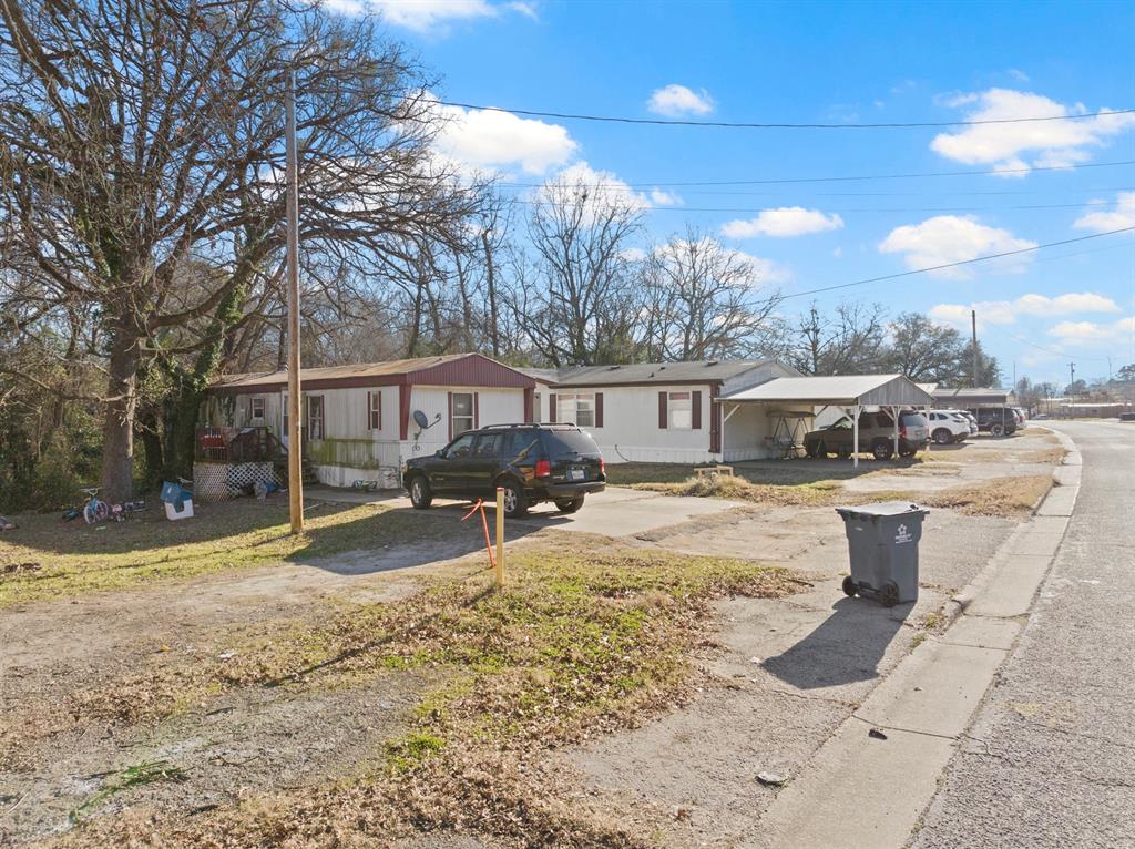 2730 Old Paris Road Property Photo 2