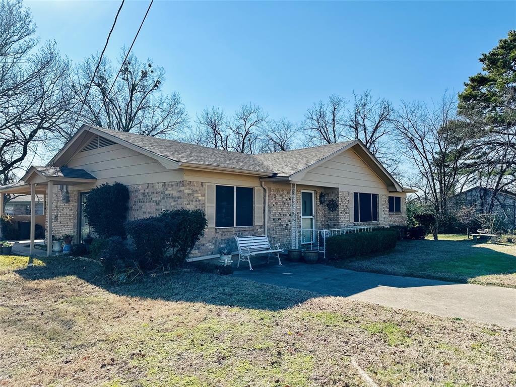 628 Fuller Street Property Photo