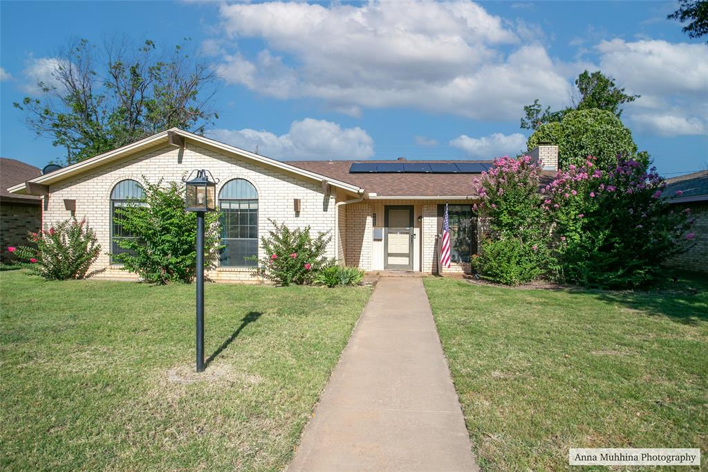 4602 Summit Drive Property Photo 1