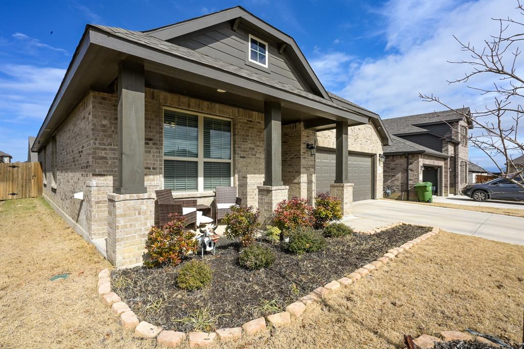 8204 Cheetah Path Property Photo 2