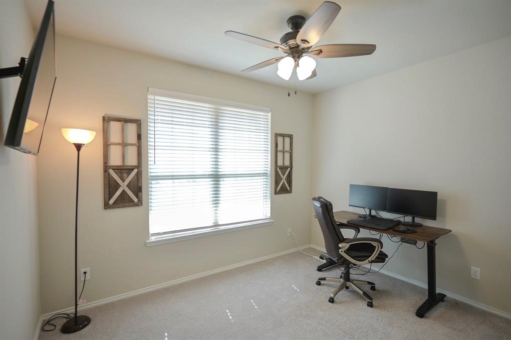 8204 Cheetah Path Property Photo 6