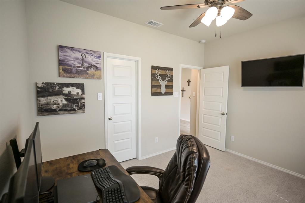 8204 Cheetah Path Property Photo 7