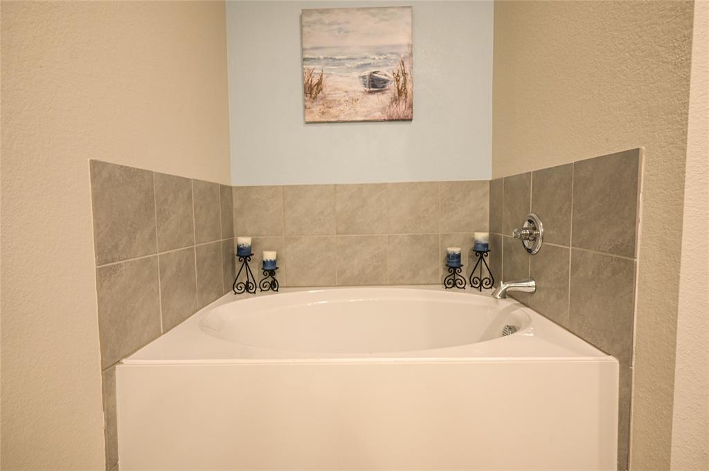 8204 Cheetah Path Property Photo 25