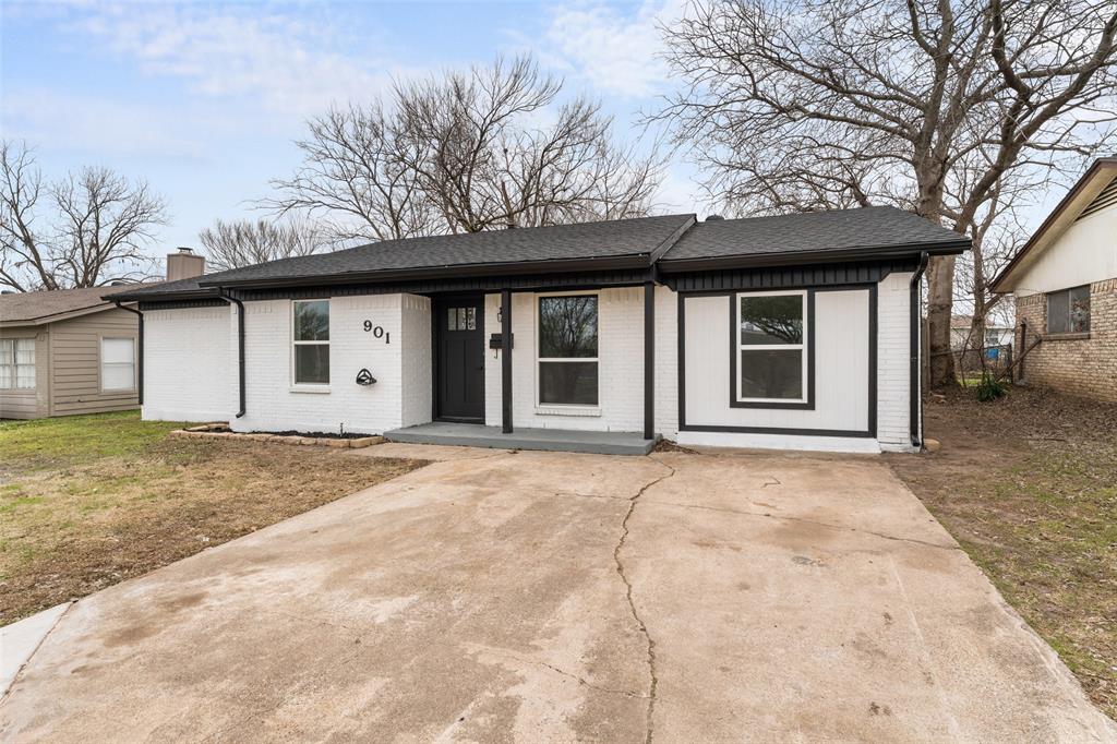 901 Pioneer Road Property Photo