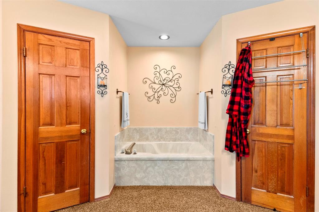 4569 County Road 234d Property Photo 6