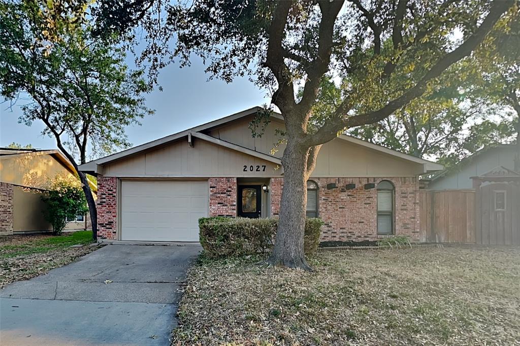 2027 Rose Hill Road Property Photo