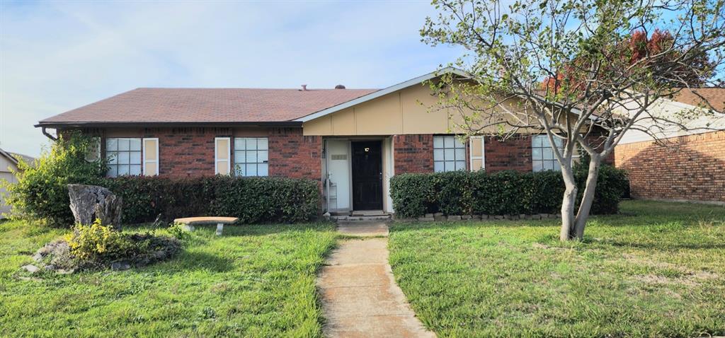 3813 Hunters Trail Property Photo