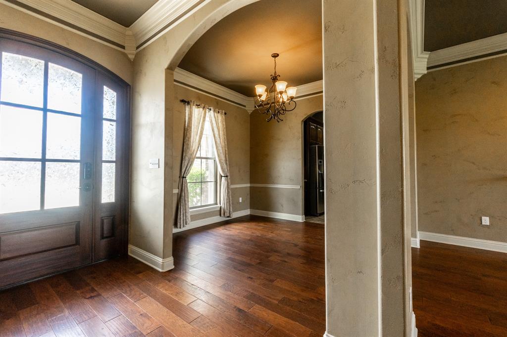 605 Manassas Circle Property Photo 4