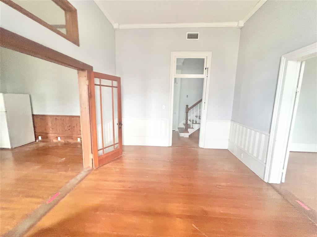 502 E Live Oak Street Property Photo 5