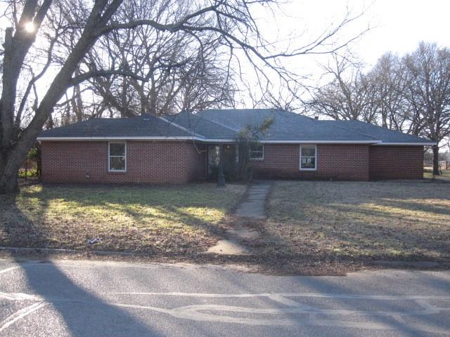 400 E Allen Property Photo