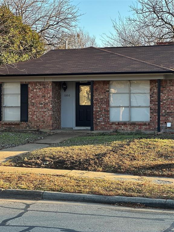 1800 Galahad Property Photo