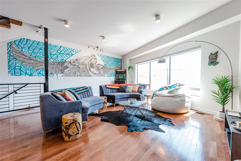 500 1st Avenue Property Photo
