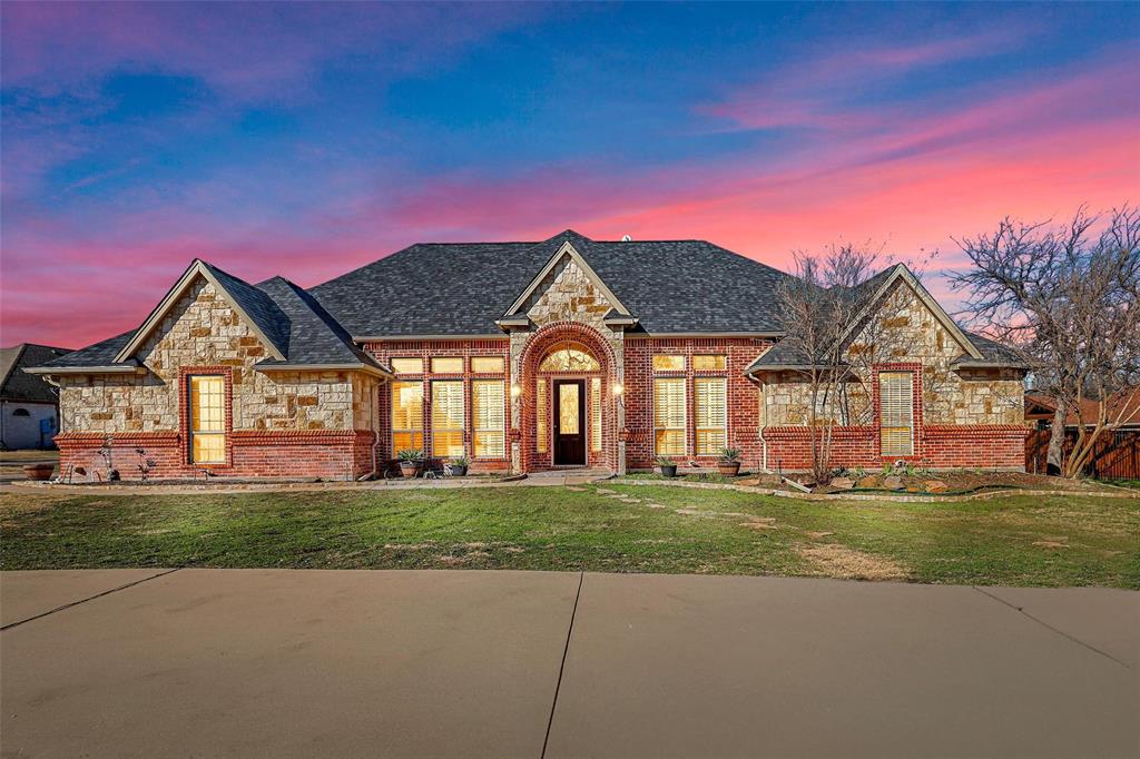 210 Deer Creek Drive Property Photo 1