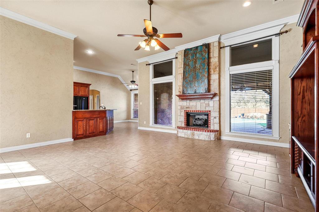 210 Deer Creek Drive Property Photo 6